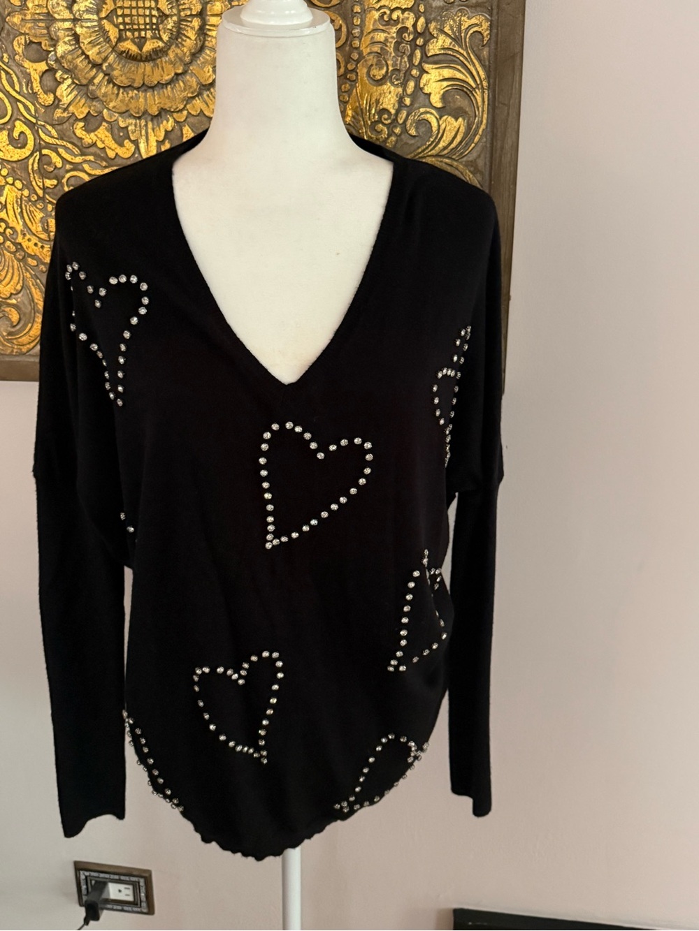 Frank Lyman Black Rhinestone Heart V-Neck Sweater Size Medium